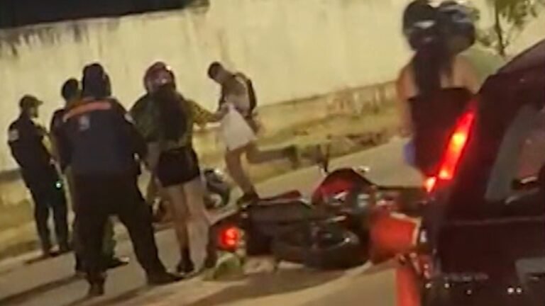 Agentes do Detran-PB e policial militar são flagrados agredindo motociclista após blitz; vídeo