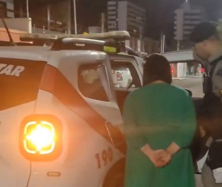 Mulher suspeita de enganar companheiros para aplicar golpes no Nordeste é presa em Maceió