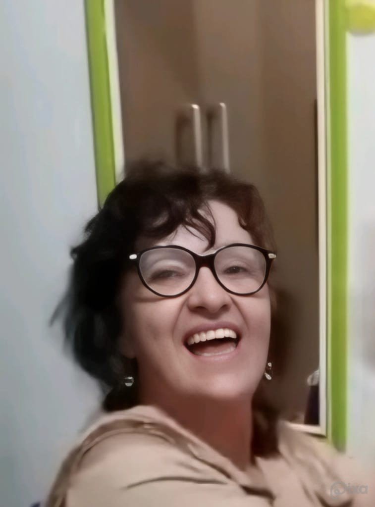 Mulher de 65 anos morta asfixiada pelo inquilino é enterrada em Nova Friburgo