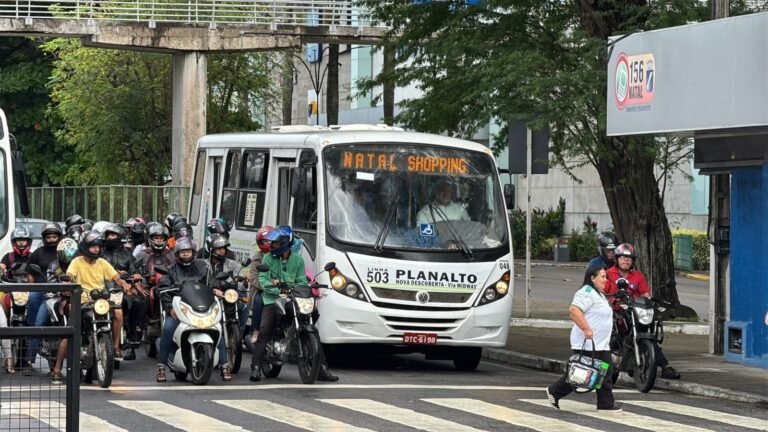 Secretaria de Mobilidade cassa 95 permissões do transporte opcional em Natal
