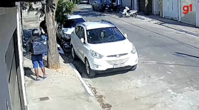 Câmeras de segurança flagram falsos entregadores suspeitos de matar mulher em Governador Valadares